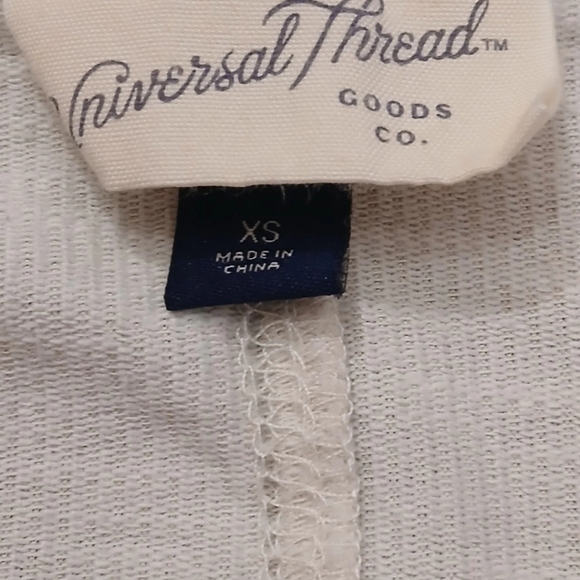 Ribbed Henley Thermal Long Sleeved Top Ivory Size:XS Women's Universal Threads - Picture 8 of 9